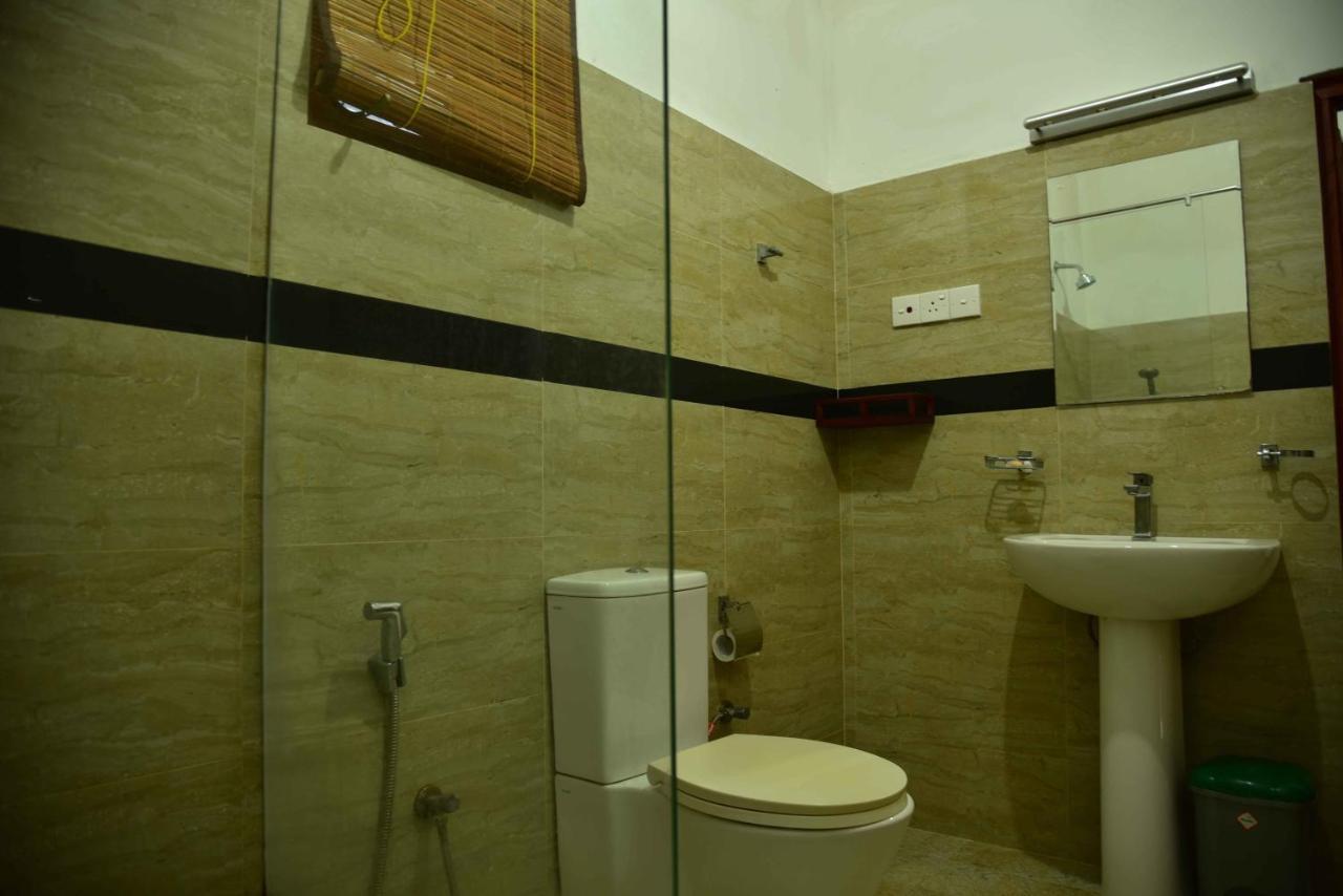 Lake Villa Resort Тисамахарама Екстериор снимка