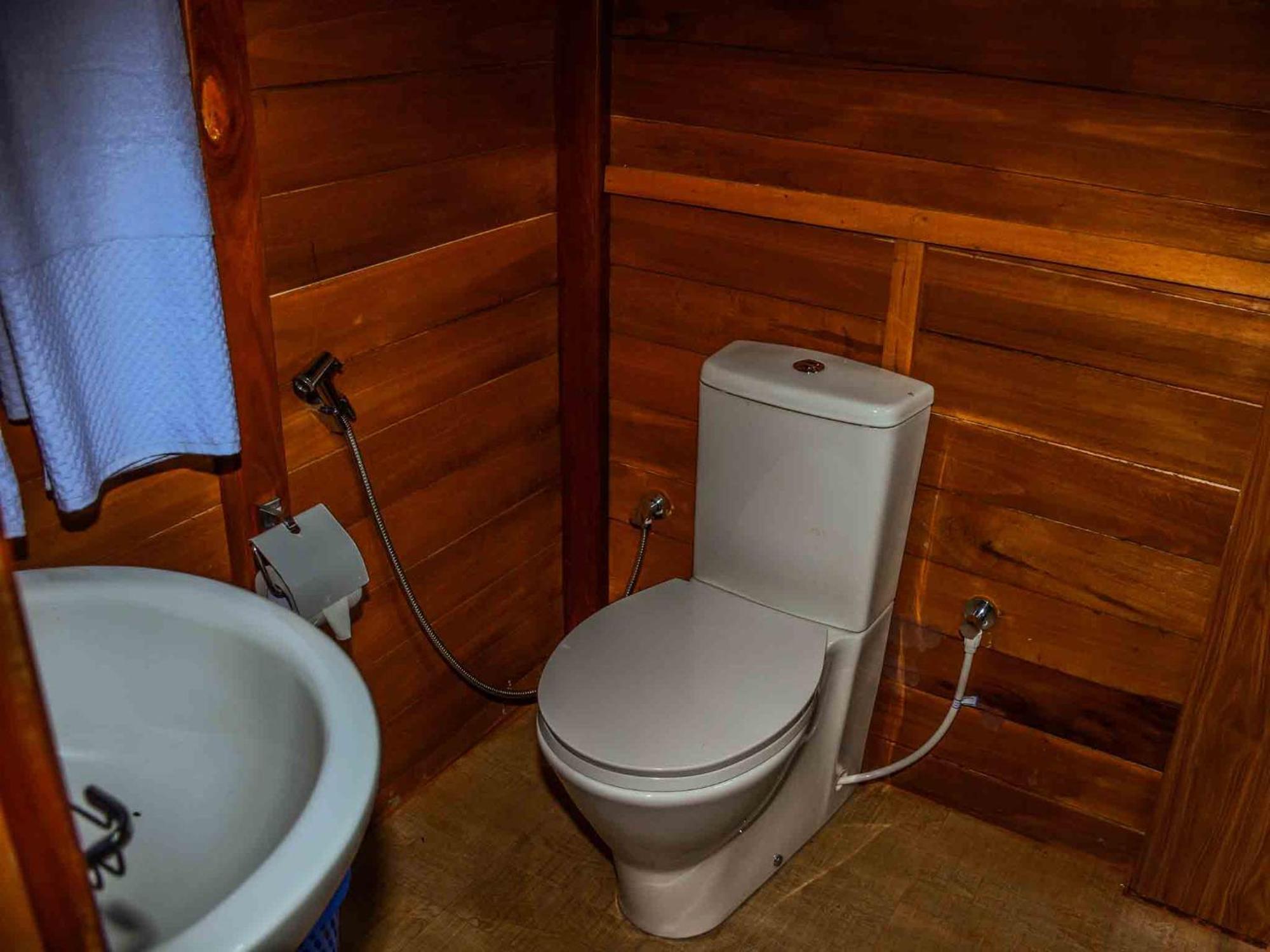 Lake Villa Resort Тисамахарама Екстериор снимка