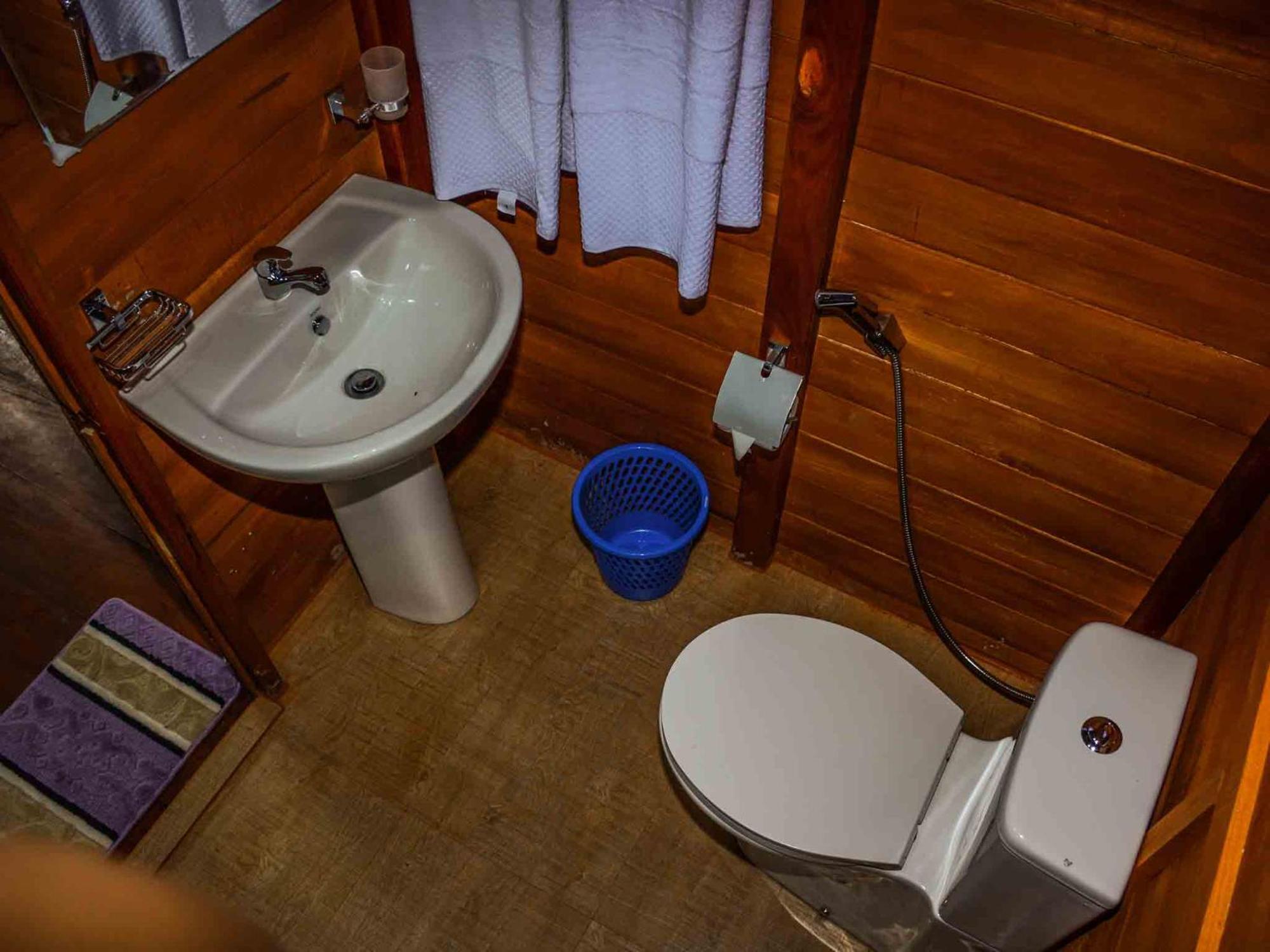 Lake Villa Resort Тисамахарама Екстериор снимка